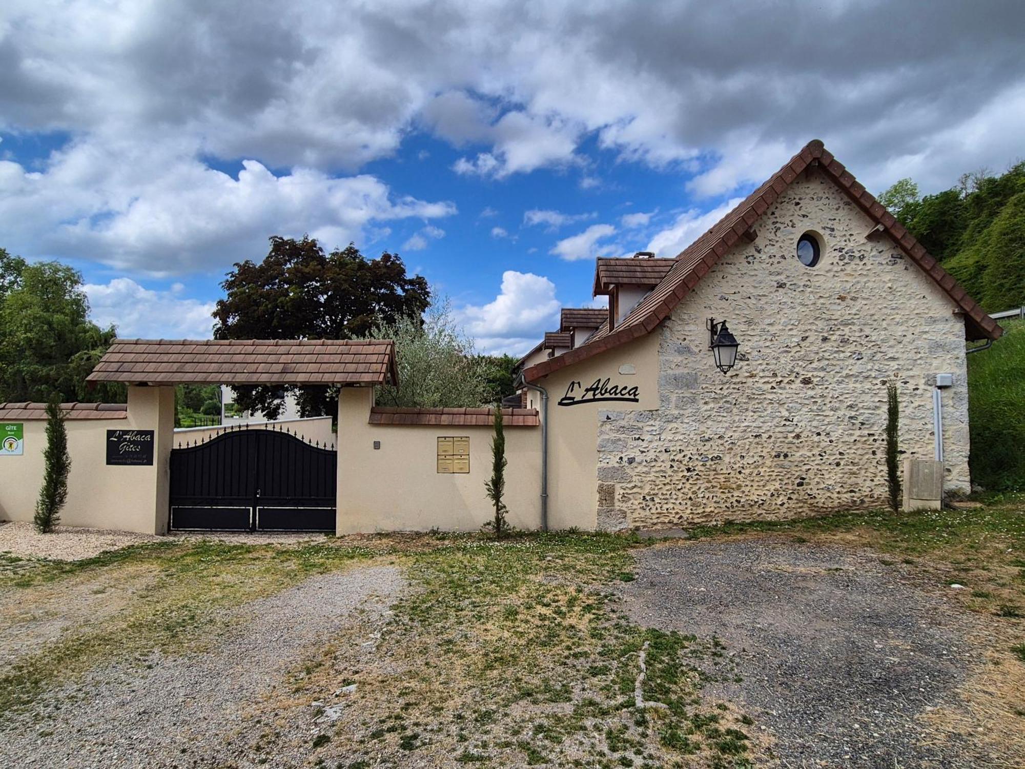 Appartamento L'Abaca 21 Sainte-Genevieve-les-Gasny Esterno foto